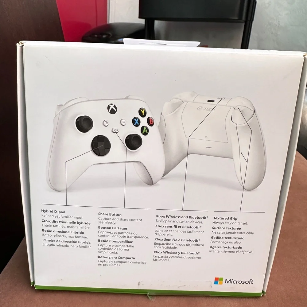 NEW SEALED Xbox Wireless Controller Robot White Series X/S Model 1914